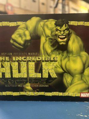 The Incredible Hulk statue Marvel Milestones Art Asylum